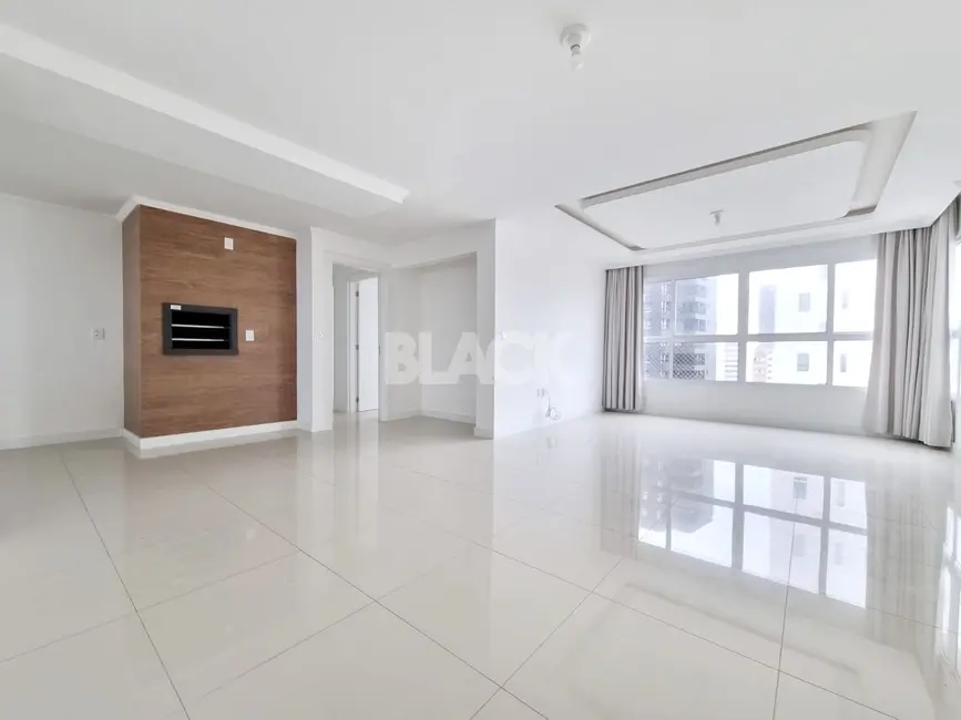 Apartamento com 3 quartos à venda, 105m2 em Centro, Torres - RS - imagem 1 Foto 1 de Apartamento com 3 quartos à venda, 105m2 em Centro, Torres - RS