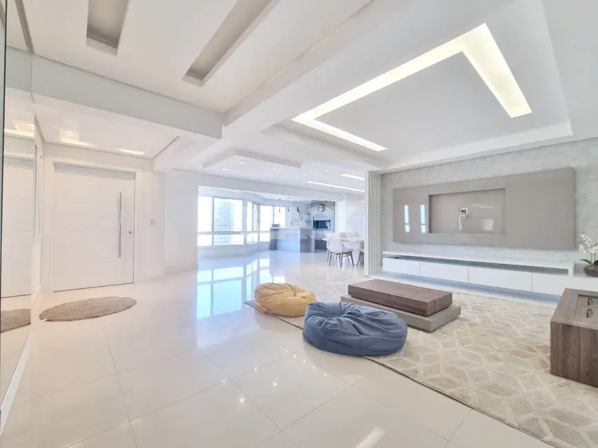 Apartamento com 4 quartos à venda, 249m2 em Torres - RS - imagem 1 Foto 1 de Apartamento com 4 quartos à venda, 249m2 em Torres - RS