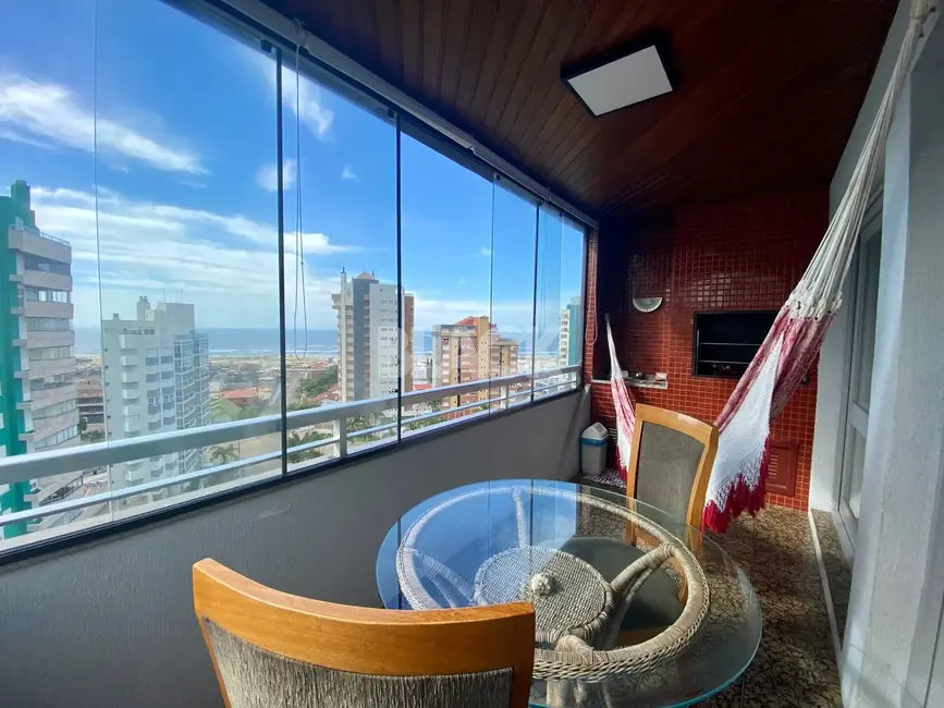 Foto 6 de Apartamento com 3 quartos à venda, 143m2 em Torres - RS