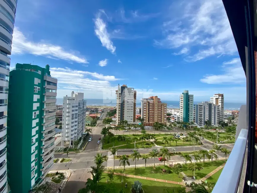 Foto 2 de Apartamento com 3 quartos à venda, 143m2 em Torres - RS