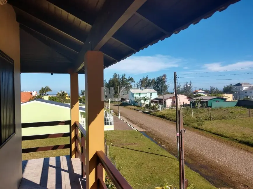 Foto 5 de Casa com 3 quartos à venda, 230m2 em Torres - RS