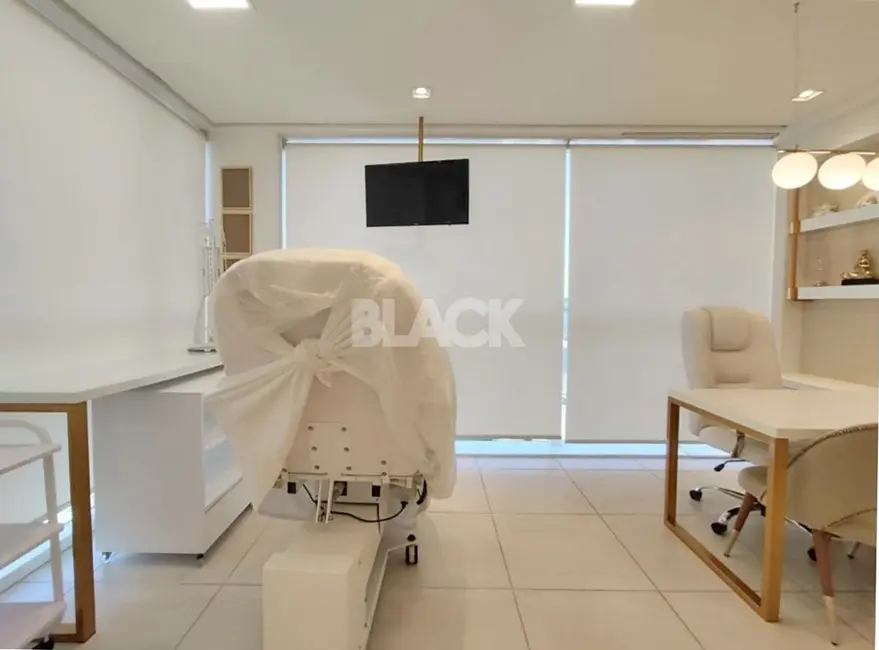 Sala Comercial com 1 quarto à venda, 32m2 em Centro, Torres - RS - imagem 5 Foto 5 de Sala Comercial com 1 quarto à venda, 32m2 em Centro, Torres - RS