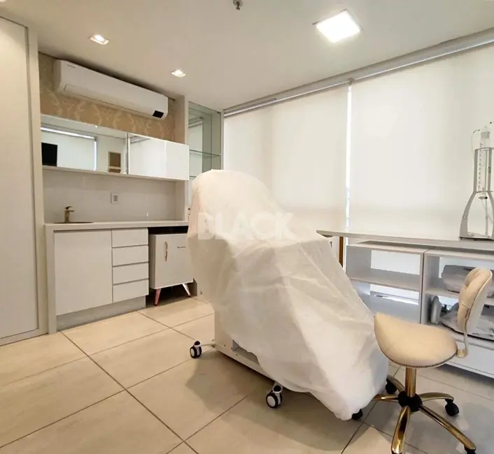 Sala Comercial com 1 quarto à venda, 32m2 em Centro, Torres - RS - imagem 6 Foto 6 de Sala Comercial com 1 quarto à venda, 32m2 em Centro, Torres - RS