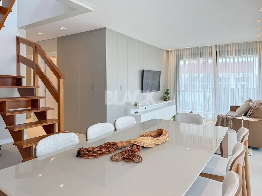 Foto 3 de Cobertura com 3 quartos à venda, 241m2 em Torres - RS