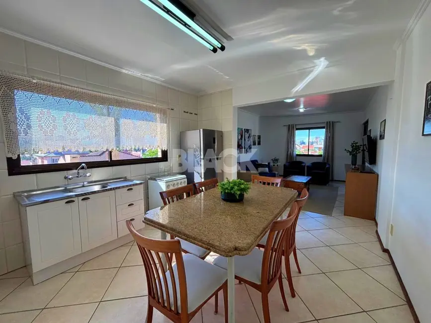 Foto 9 de Apartamento com 2 quartos à venda, 92m2 em Torres - RS