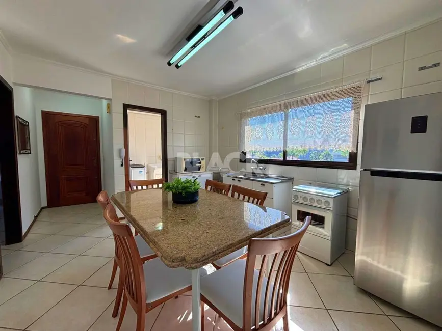 Foto 6 de Apartamento com 2 quartos à venda, 92m2 em Torres - RS