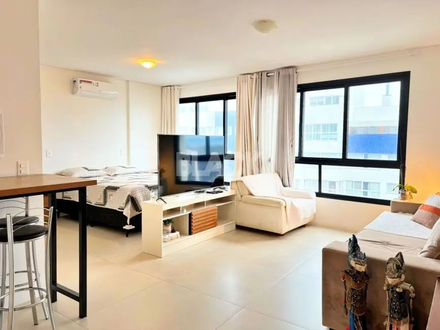 Foto 1 de Apartamento com 1 quarto à venda, 50m2 em Centro, Torres - RS