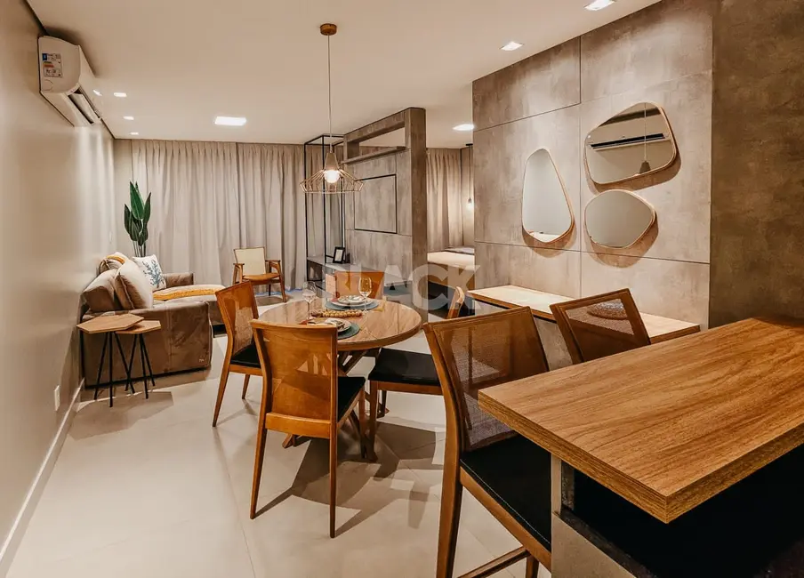 Foto 1 de Apartamento com 1 quarto à venda, 53m2 em Centro, Torres - RS