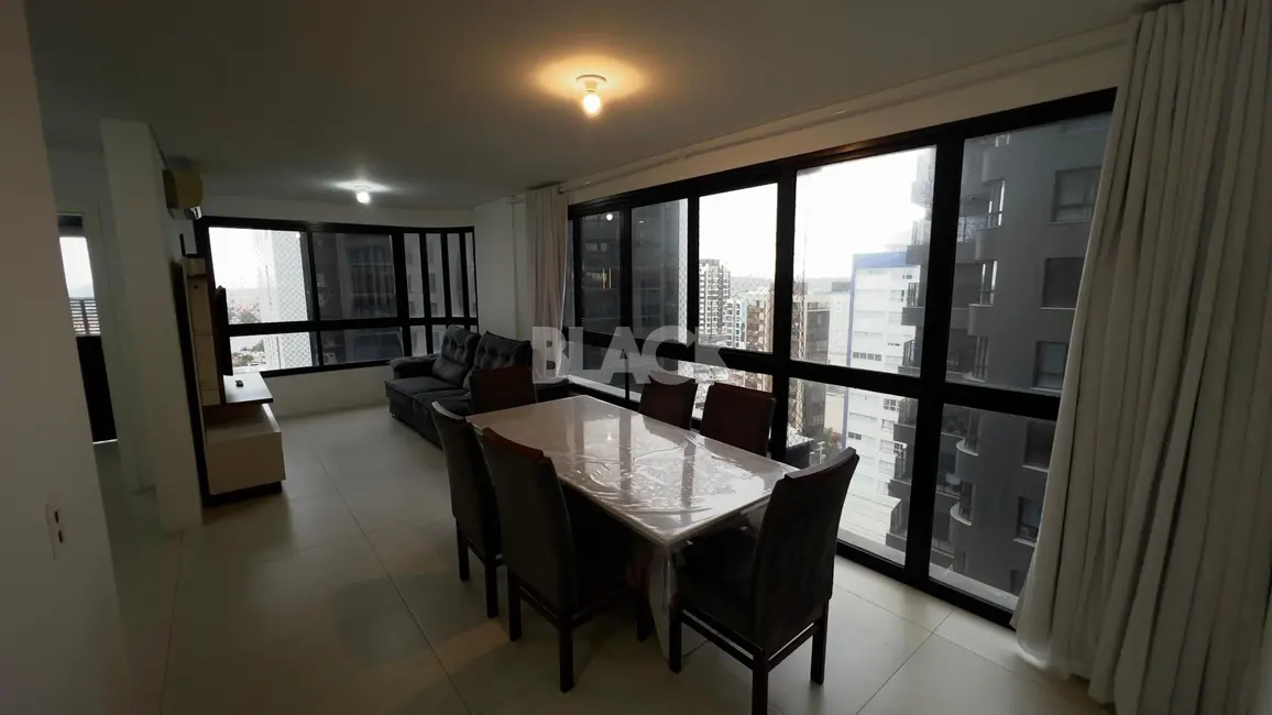 Foto 1 de Apartamento com 2 quartos para alugar, 84m2 em Centro, Torres - RS