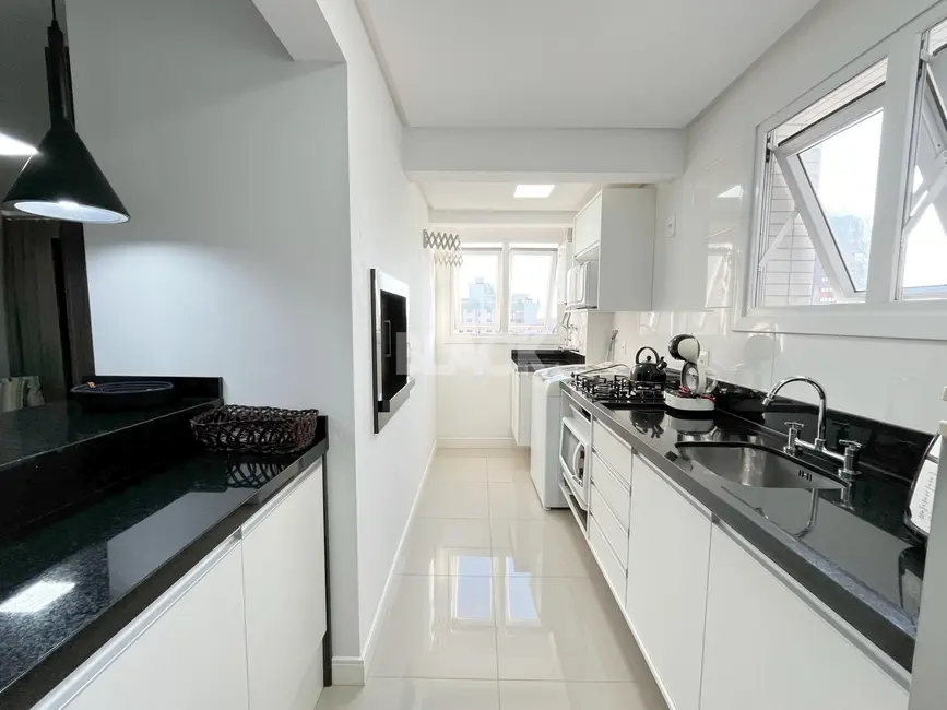 Foto 9 de Apartamento com 2 quartos à venda, 77m2 em Centro, Torres - RS