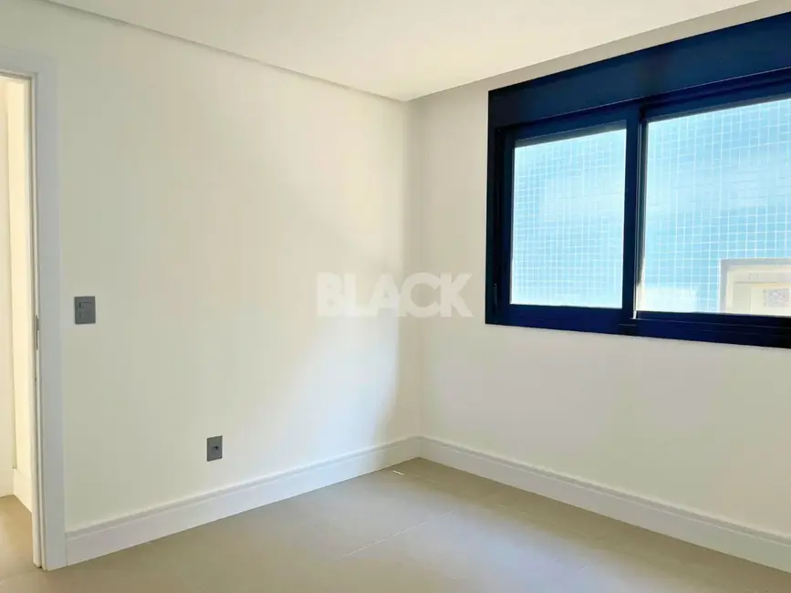 Foto 2 de Apartamento com 2 quartos à venda, 98m2 em Torres - RS