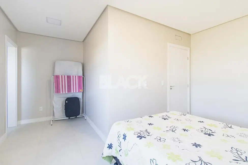 Sobrado com 2 quartos à venda, 96m2 em Torres - RS - imagem 6 Foto 6 de Sobrado com 2 quartos à venda, 96m2 em Torres - RS