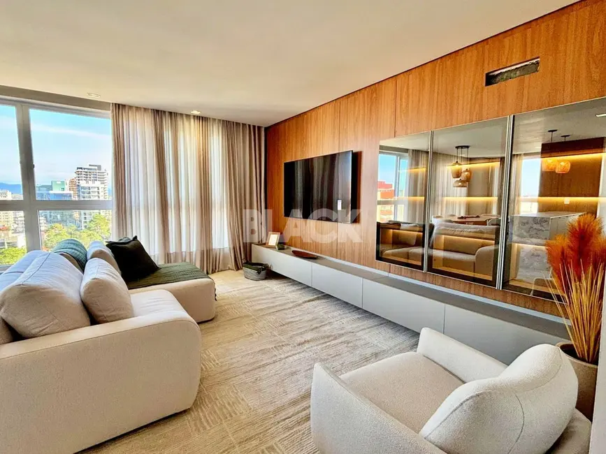 Foto 1 de Apartamento com 3 quartos à venda, 102m2 em Centro, Torres - RS