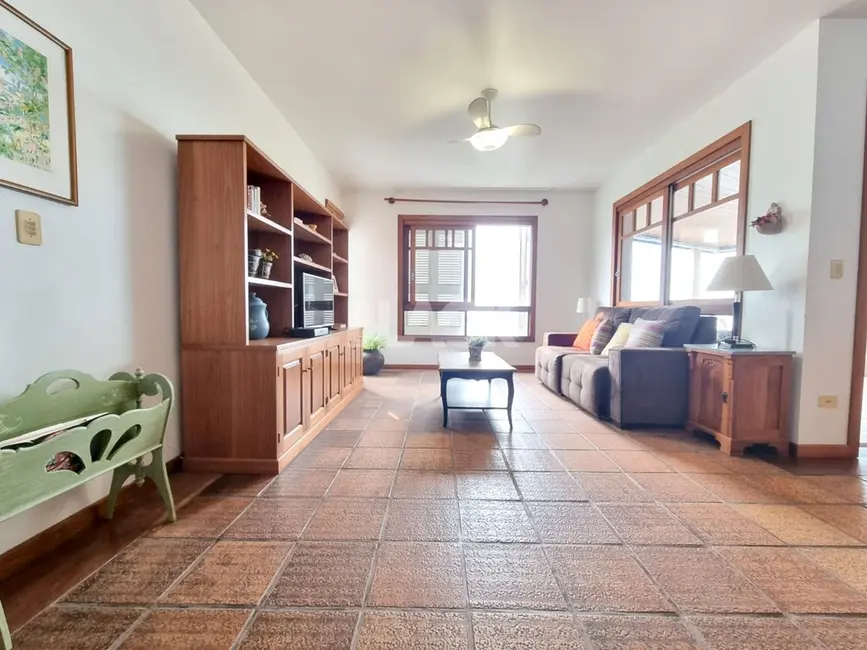 Foto 1 de Apartamento com 3 quartos à venda, 180m2 em Torres - RS