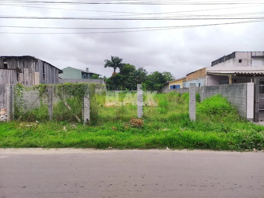 Foto 1 de Terreno / Lote à venda, 456m2 em Torres - RS
