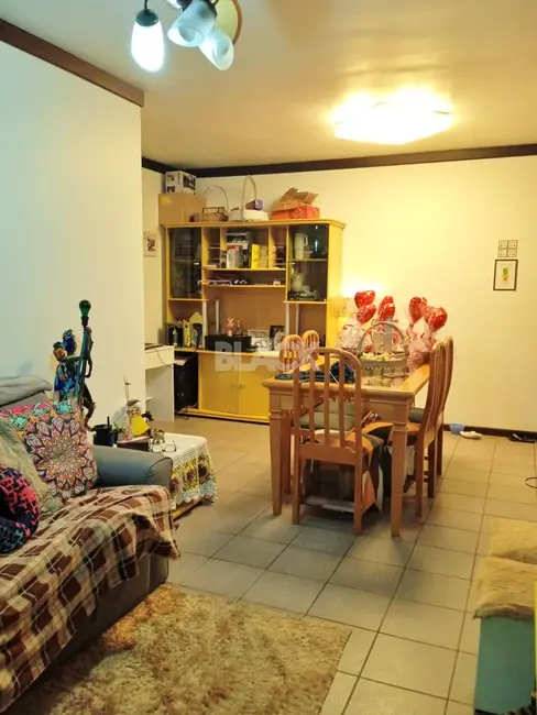 Apartamento com 2 quartos à venda, 74m2 em Torres - RS - imagem 3 Foto 3 de Apartamento com 2 quartos à venda, 74m2 em Torres - RS