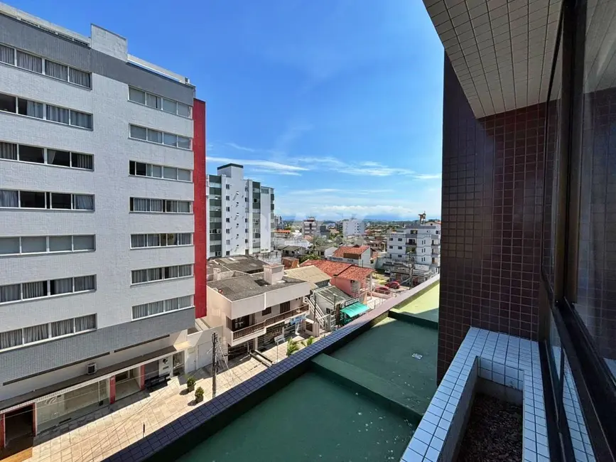 Foto 8 de Apartamento com 2 quartos à venda, 65m2 em Centro, Torres - RS