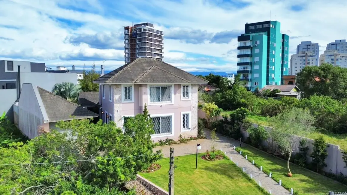 Foto 4 de Casa com 5 quartos à venda, 250m2 em Torres - RS