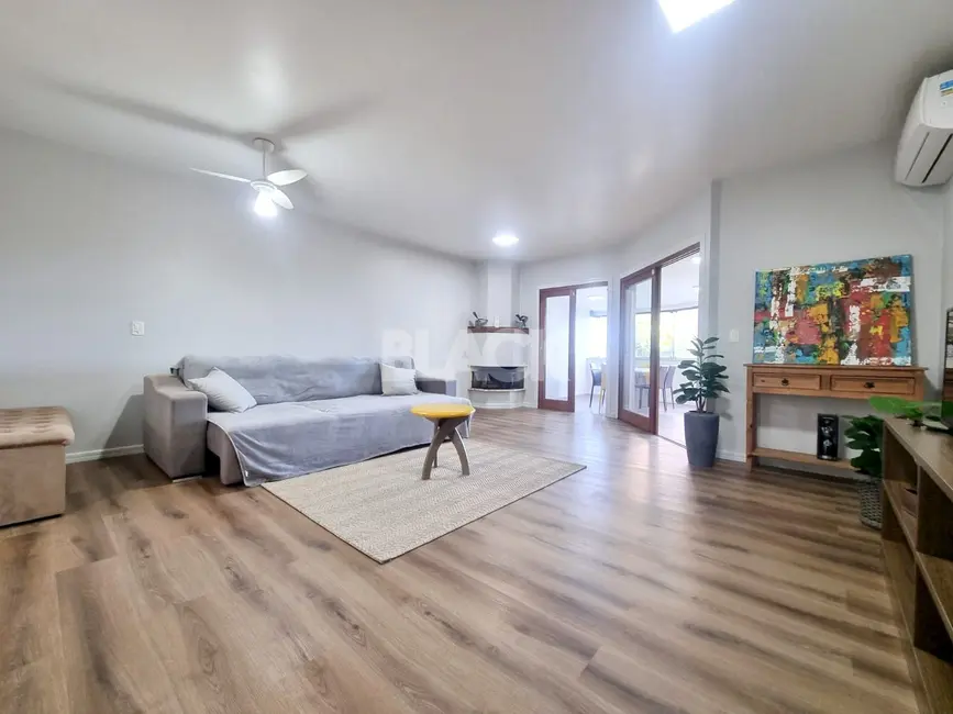 Foto 2 de Apartamento com 3 quartos à venda, 134m2 em Torres - RS