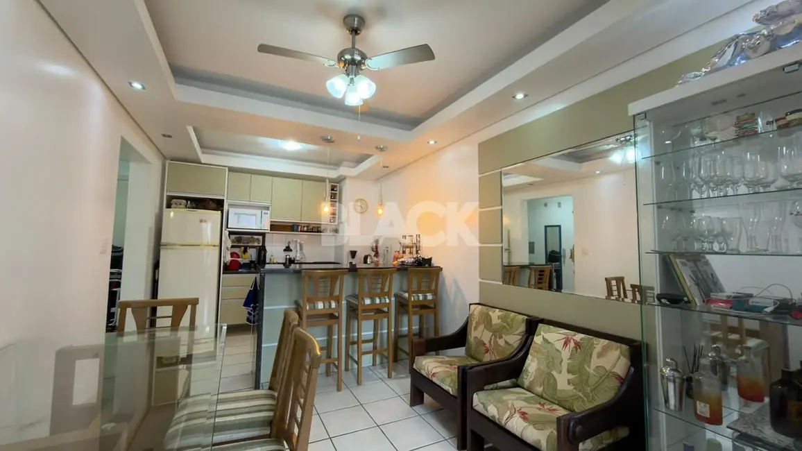 Foto 9 de Apartamento com 2 quartos à venda, 53m2 em Torres - RS