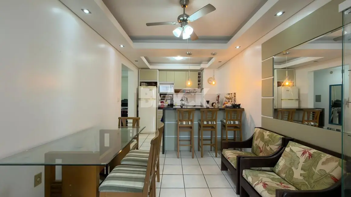 Foto 1 de Apartamento com 2 quartos à venda, 53m2 em Torres - RS