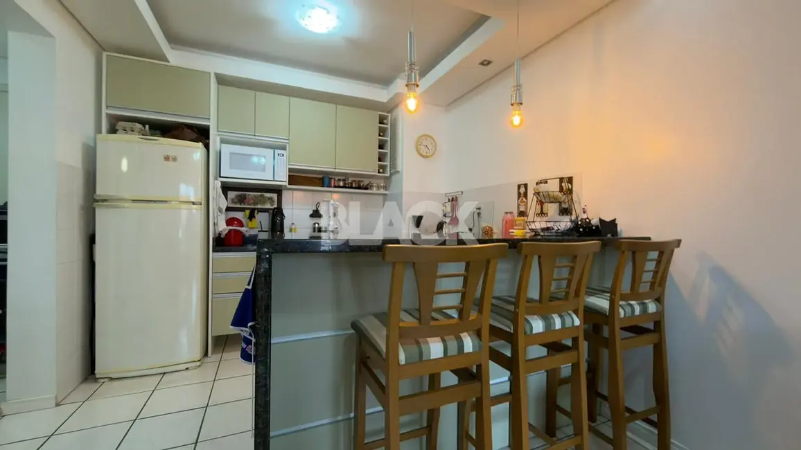 Foto 3 de Apartamento com 2 quartos à venda, 53m2 em Torres - RS