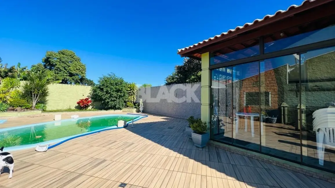 Foto 1 de Casa com 2 quartos à venda, 250m2 em Torres - RS