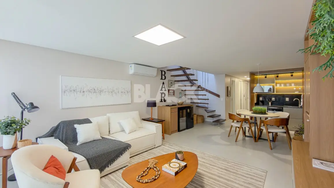 Foto 1 de Cobertura com 3 quartos à venda, 224m2 em Torres - RS
