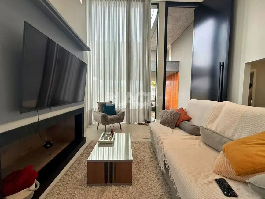 Foto 3 de Casa de Condomínio com 3 quartos à venda, 230m2 em Torres - RS