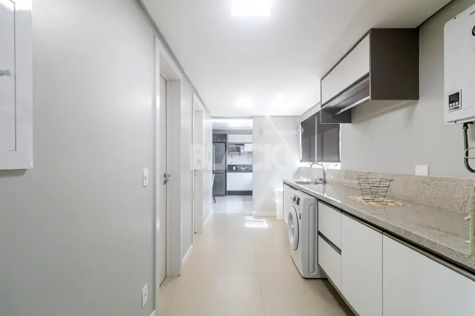 Apartamento com 4 quartos à venda, 264m2 em Torres - RS - imagem 9 Foto 9 de Apartamento com 4 quartos à venda, 264m2 em Torres - RS