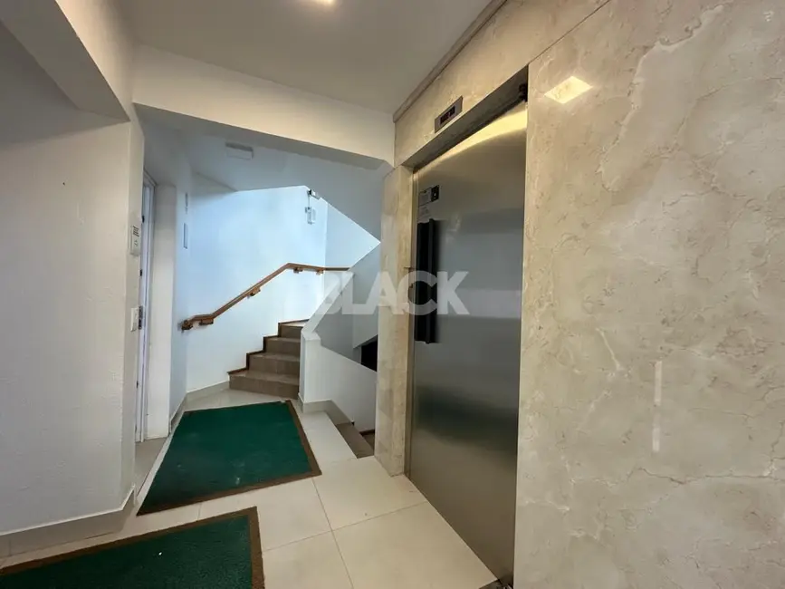 Apartamento com 4 quartos à venda, 264m2 em Torres - RS - imagem 6 Foto 6 de Apartamento com 4 quartos à venda, 264m2 em Torres - RS