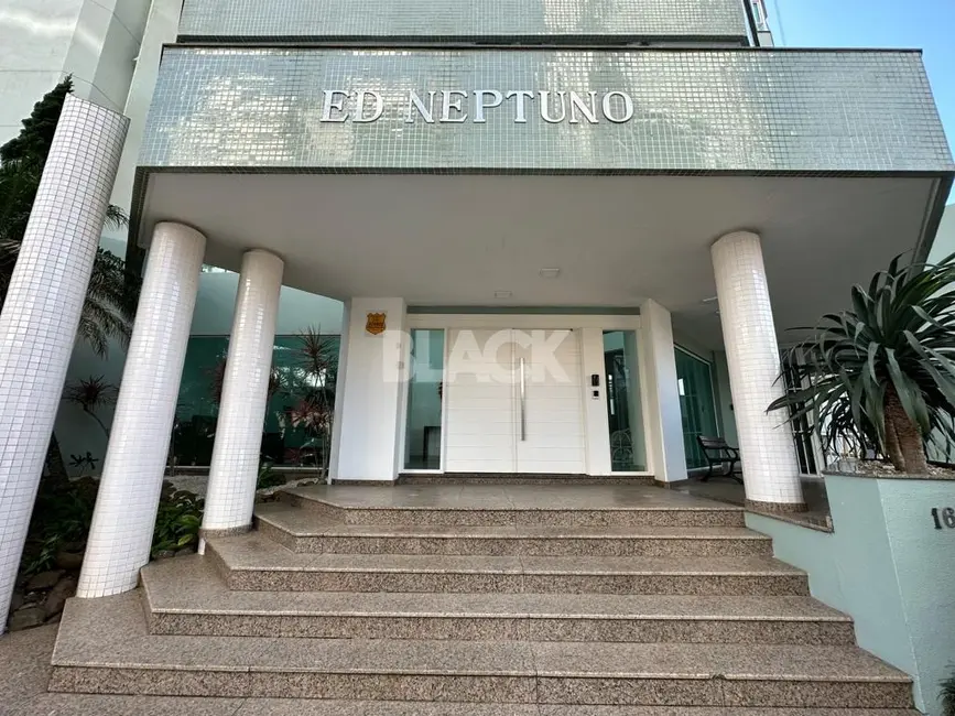 Apartamento com 4 quartos à venda, 264m2 em Torres - RS - imagem 3 Foto 3 de Apartamento com 4 quartos à venda, 264m2 em Torres - RS