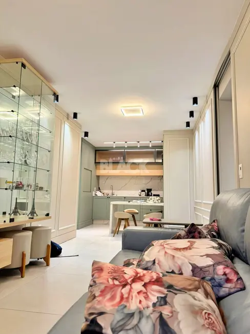 Foto 2 de Apartamento com 2 quartos à venda, 77m2 em Centro, Torres - RS