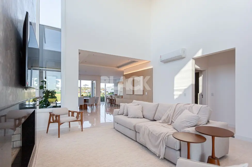 Foto 2 de Casa de Condomínio com 3 quartos à venda, 264m2 em Torres - RS