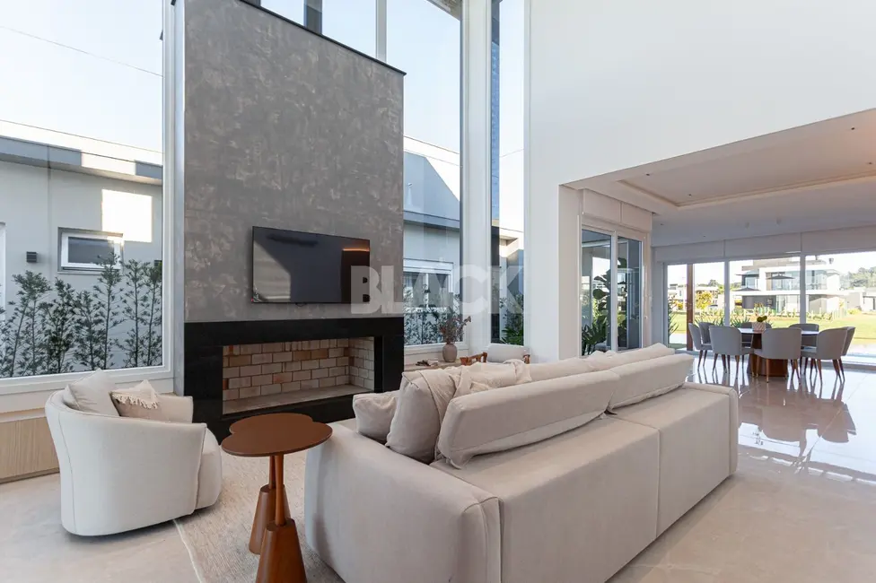 Foto 3 de Casa de Condomínio com 3 quartos à venda, 264m2 em Torres - RS