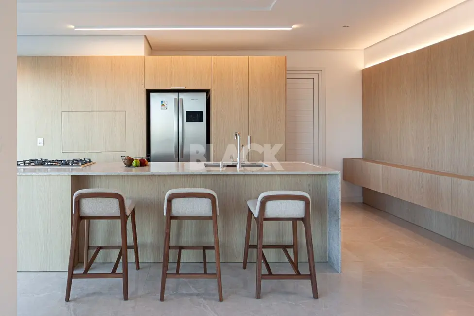 Foto 9 de Casa de Condomínio com 3 quartos à venda, 264m2 em Torres - RS