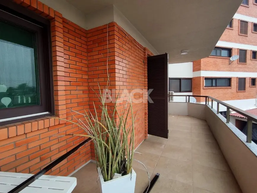 Foto 9 de Apartamento com 3 quartos à venda, 200m2 em Torres - RS