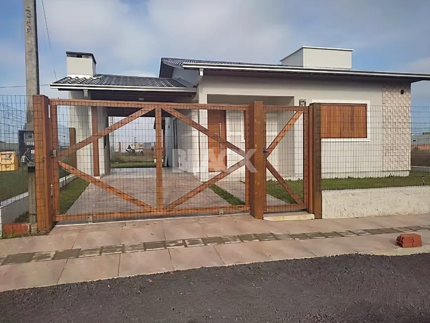 Foto 1 de Casa com 2 quartos à venda, 87m2 em Passo De Torres - SC