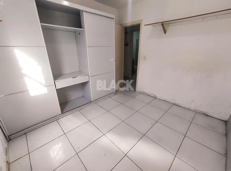 Foto 9 de Apartamento com 1 quarto à venda, 27m2 em Torres - RS
