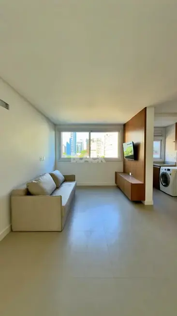 Apartamento com 1 quarto à venda, 52m2 em Centro, Torres - RS - imagem 2 Foto 2 de Apartamento com 1 quarto à venda, 52m2 em Centro, Torres - RS