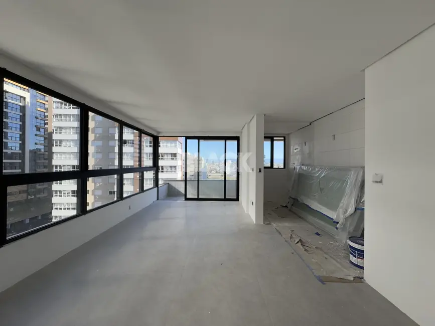 Apartamento com 2 quartos à venda, 80m2 em Torres - RS - imagem 2 Foto 2 de Apartamento com 2 quartos à venda, 80m2 em Torres - RS