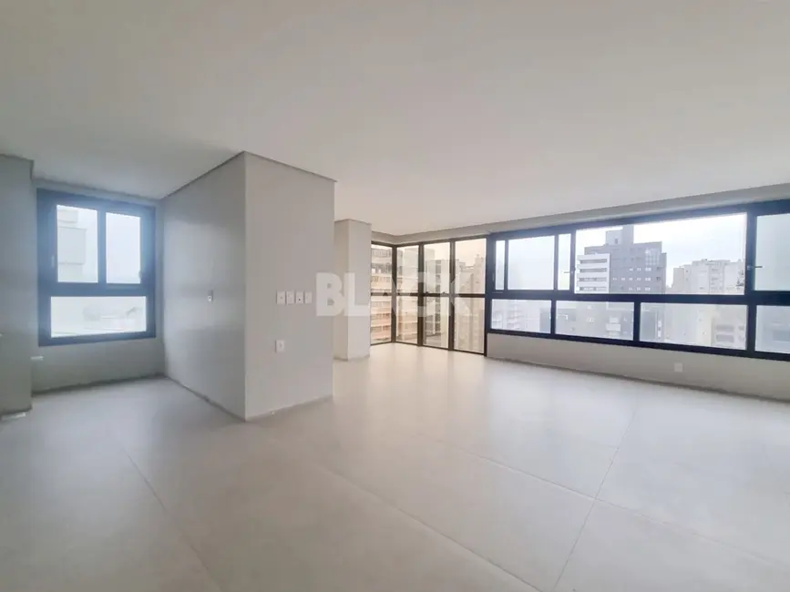 Apartamento com 3 quartos à venda, 114m2 em Torres - RS - imagem 3 Foto 3 de Apartamento com 3 quartos à venda, 114m2 em Torres - RS