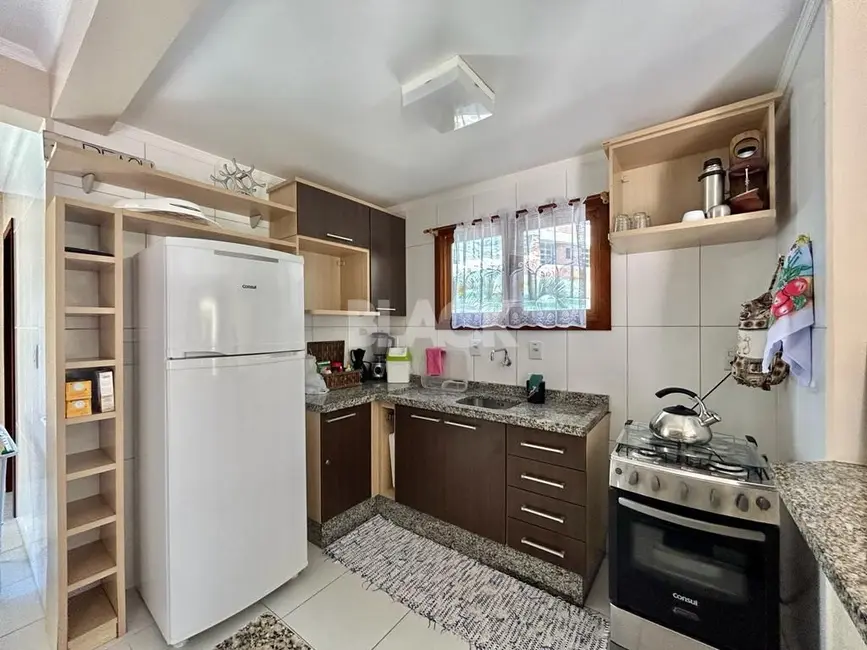 Foto 8 de Cobertura com 2 quartos à venda, 208m2 em Torres - RS