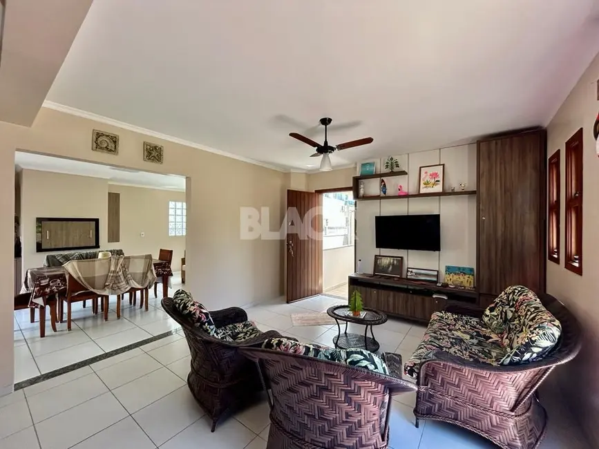 Foto 2 de Cobertura com 2 quartos à venda, 208m2 em Torres - RS