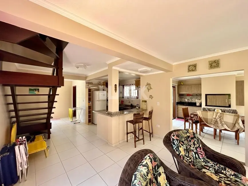 Foto 6 de Cobertura com 2 quartos à venda, 208m2 em Torres - RS