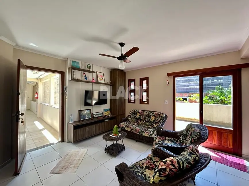 Foto 3 de Cobertura com 2 quartos à venda, 208m2 em Torres - RS