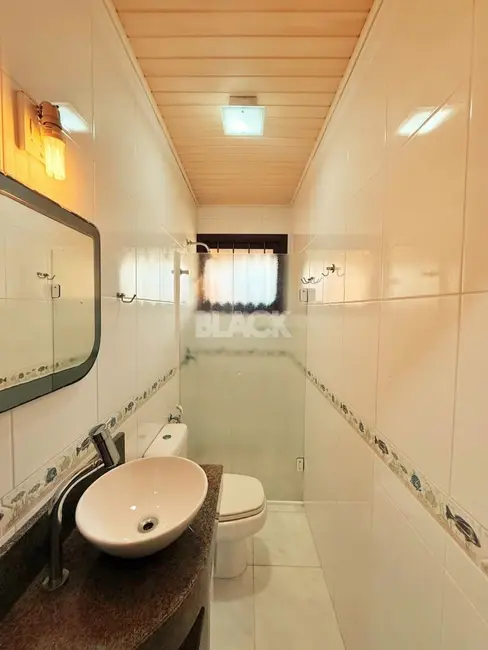 Foto 8 de Casa com 3 quartos à venda, 200m2 em Torres - RS
