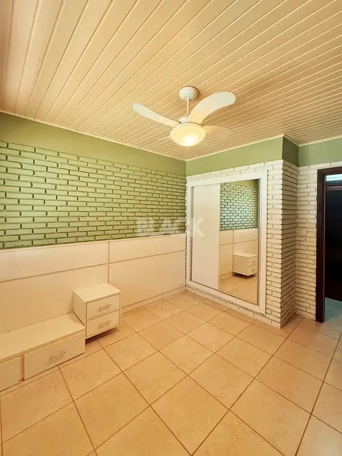 Foto 6 de Casa com 3 quartos à venda, 200m2 em Torres - RS