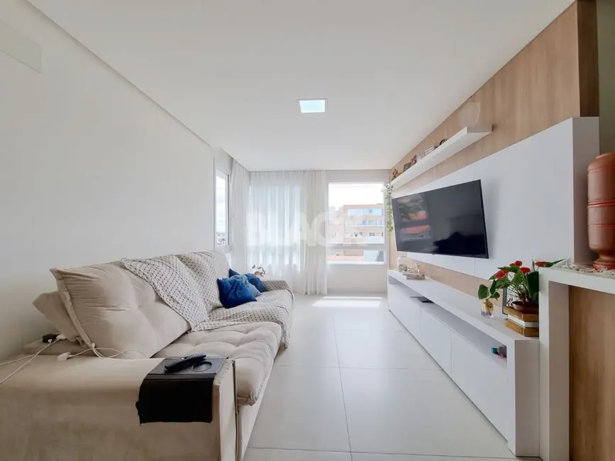 Apartamento com 2 quartos à venda, 83m2 em Centro, Torres - RS - imagem 2 Foto 2 de Apartamento com 2 quartos à venda, 83m2 em Centro, Torres - RS