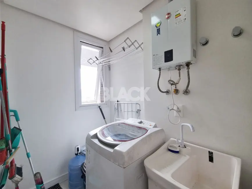 Apartamento com 2 quartos à venda, 83m2 em Centro, Torres - RS - imagem 8 Foto 8 de Apartamento com 2 quartos à venda, 83m2 em Centro, Torres - RS